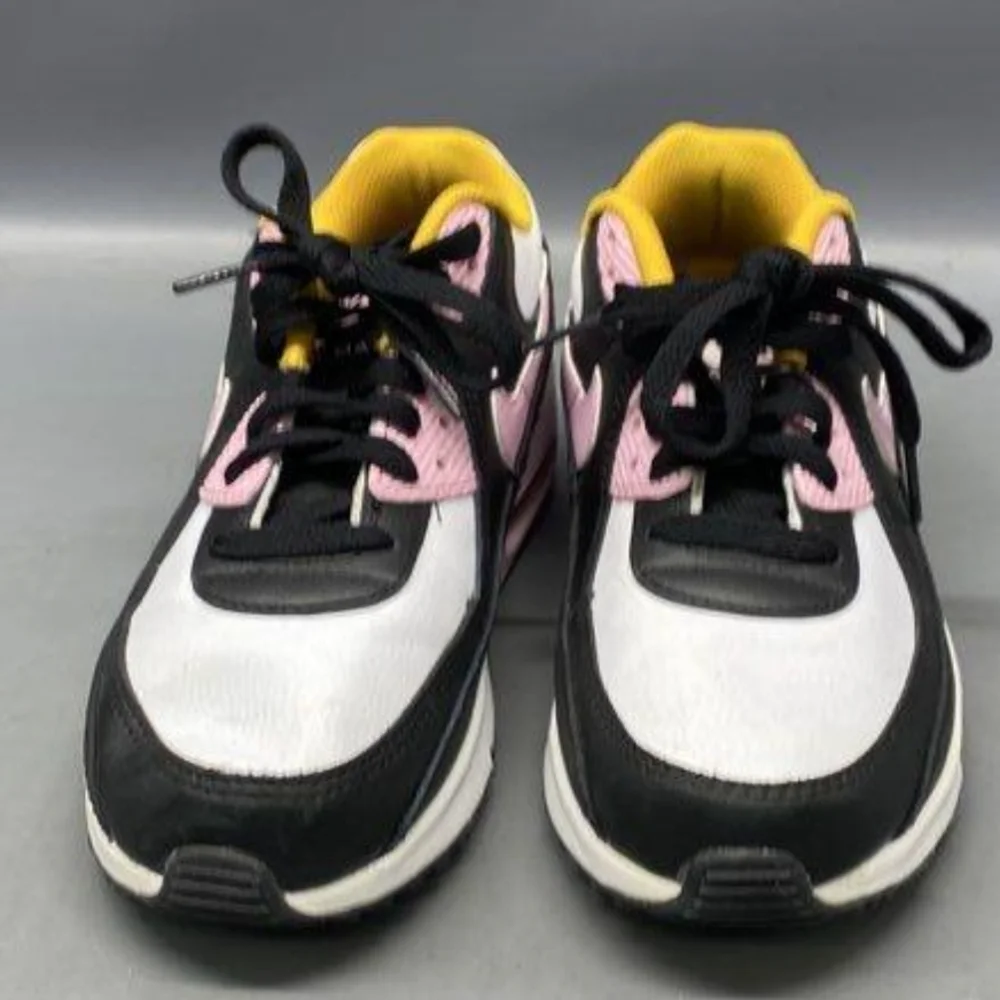 Nike Air Max 90 Leather GS 'Black Light Arctic Pink' Sneakers Size 4.5 MSRP $100